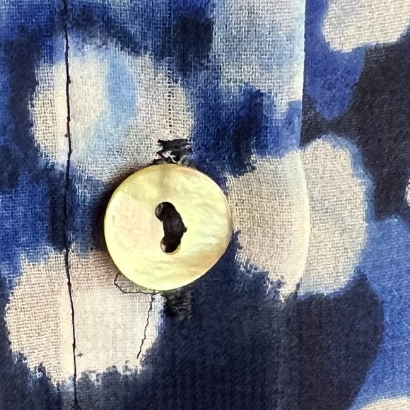 Chico's Mosaic Bi-Color Abstract Print Sheer Tunic Blouse - Picture 6 of 9